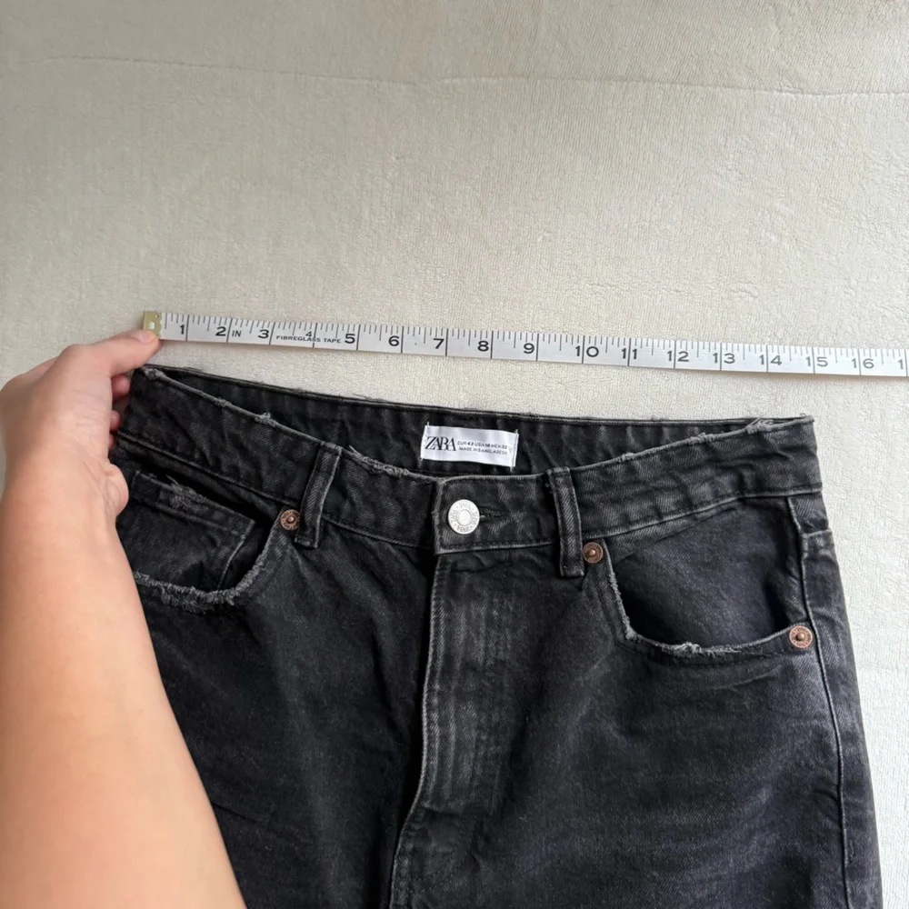 ZARA | Black Distressed Jeans